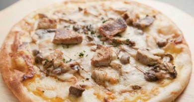 白トリュフは香りの塊なので、生で削ったり、きったりしていただきます。たくさん収穫できても放っておくと、あっという間に香りが飛んでしまいます。旬があるということです。