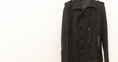 セレブのPコートはブランドパワーと素材感で差をつける