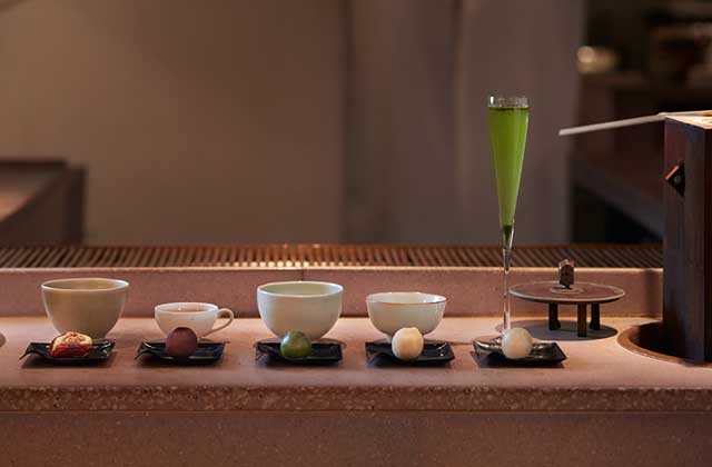 新進気鋭「HIGASHIYA　GINZA」さんで午後のお茶を・・・実は異業種からの進出なのです！