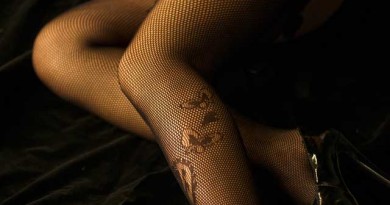 ここぞ！という時に履きたい高級ストッキングは、薄手だけれどデザインが違う・・・