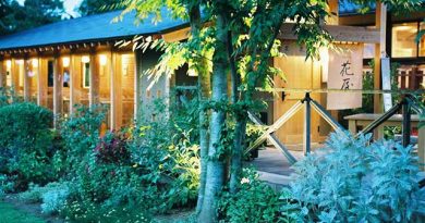 西洋風ガーデンを見ながら食事が出来るお店「OBUSE花屋」さん